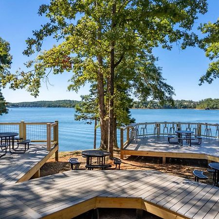 Dockside On Lake Hartwell Near Death Valley Clemson Exterior photo